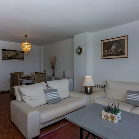Homeholidaysrentals Douce Апартаменты