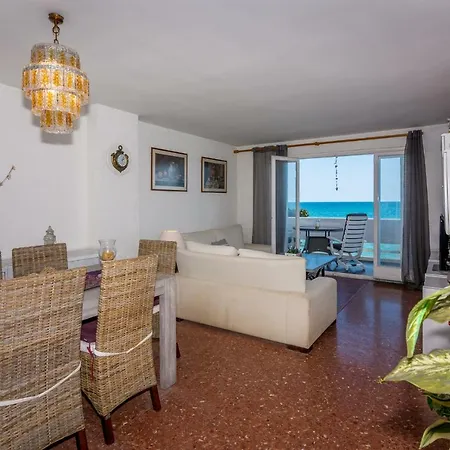 Homeholidaysrentals Douce *